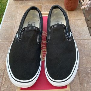 Black/white slip on vans